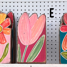 Load image into Gallery viewer, 6x12 stand alone scalloped - wood flower cutout blocks