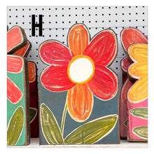 Load image into Gallery viewer, 10x15 stand alone scalloped - wood flower cutout blocks