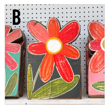 Load image into Gallery viewer, 10x15 stand alone scalloped - wood flower cutout blocks