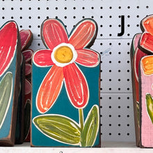 Load image into Gallery viewer, 6x12 stand alone scalloped - wood flower cutout blocks