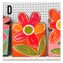 Load image into Gallery viewer, 10x15 stand alone scalloped - wood flower cutout blocks