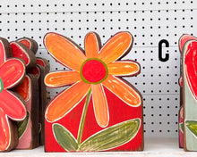 Load image into Gallery viewer, 10x12 stand alone scalloped - wood flower cutout blocks