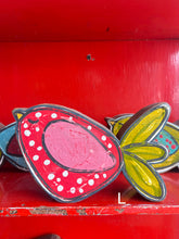 Load image into Gallery viewer, 4x7 NEW stand alone - birdie cutout blocks SMALL