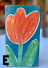 Load image into Gallery viewer, Thick stand alone - wood flower blocks
